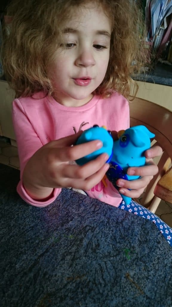 Review: Little Live Pets Tweet Talking Owl and Baby 3 livepets1