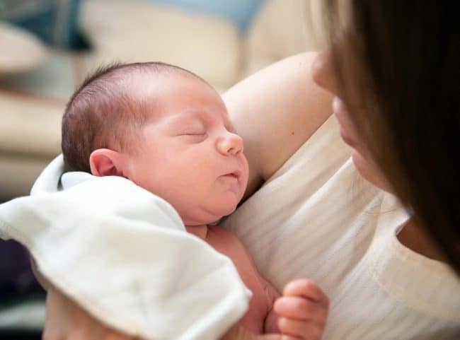 mother and baby e1558518490290