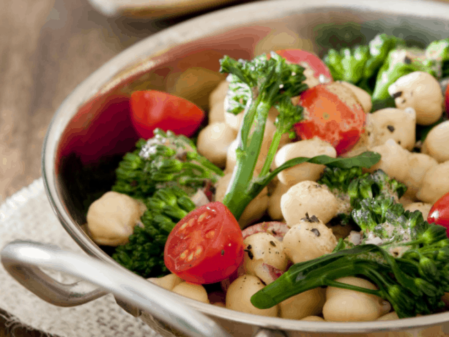 Proteins and Vitamins in a Vegan Diet - Is It Possible to Have Enough? 2 healthy eating e1563443304111
