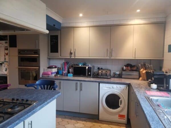 painting kitchen 05 e1604661960173