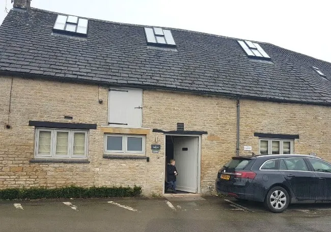 The Bolthole in the Cotswolds Review - A pet and family friendly break