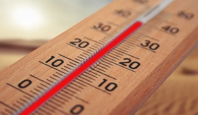 Why Won't Your Child Sleep At Night? 2 thermometer 4294021 640