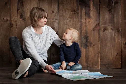 Anxious Parenting: How To Deal With Anxiety As A Stressed-Out Single Mum 2 Mother and child pulling silly faces at each other